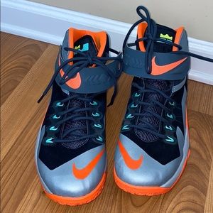 lebron james shoes for men